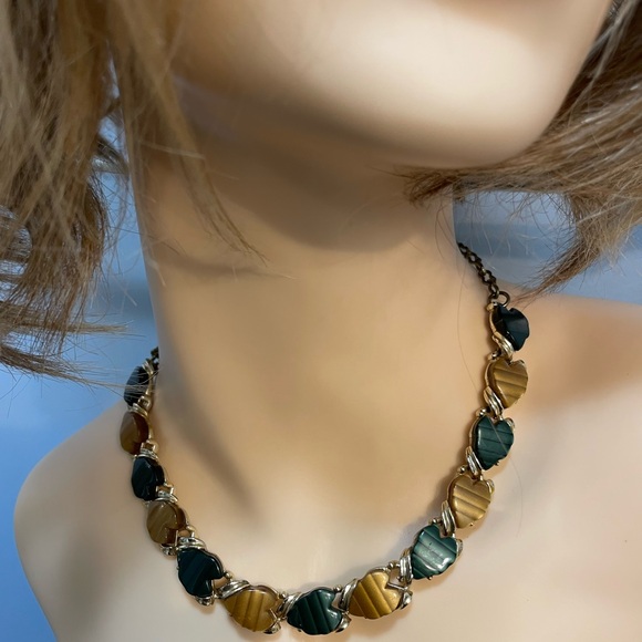 Vintage Look Necklace 15” with Hearts and Hook Closure - Picture 3 of 6